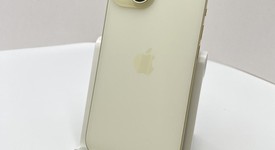 Good
													Apple iPhone 15 - Unlocked, Yellow, 128 GB, A2846, photo 3 of 5