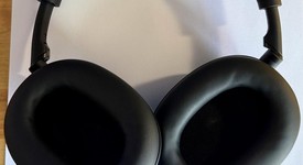 Used
													Sony WH-1000XM6 - Black, photo 1 of 7