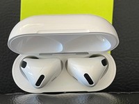 Apple AirPods 4th Gen