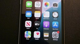 Fair
													Apple iPhone Xr - Unlocked, White, 64 GB, A1984, photo 4 of 12