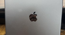 Good
													Apple iPad Pro 12.9" 1st Gen 2015 - Unlocked, Gray, 128 GB, A1652, 1st Gen 2015, photo 3 of 4