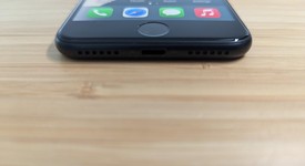 Good
													Apple iPhone SE 3rd Gen 2022 - Unlocked, Midnight, 64 GB, A2595, photo 3 of 14