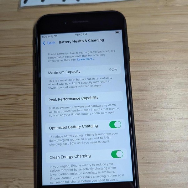 Apple iPhone SE 3rd Gen 2022 - Unlocked, 64 GB, Midnight, A2595