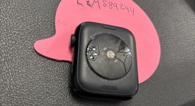 Good
													Apple Watch SE 2nd Gen 44mm - T-Mobile, Midnight, A2727 - Cellular, Aluminum, photo 3 of 7