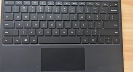 Good
													Microsoft Surface Pro 6 - Wi-Fi, Silver, 1 TB, 16 GB, photo 3 of 14