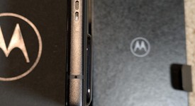 Mint
													Motorola Edge Plus (2023) - Unlocked, Black, 512 GB, 8 GB, photo 5 of 7