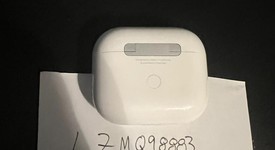 Used
													Apple AirPods 3rd Gen - MagSafe Case, photo 2 of 5