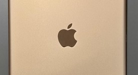 Mint
													Apple iPad 8th Gen - Wi-Fi, Gold, 32 GB, A2270, photo 4 of 8