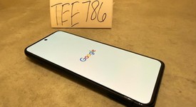Fair
													Google Pixel 8 - Verizon, Obsidian, 128 GB, 8 GB, GKWS6, mmWave 5G, photo 1 of 4