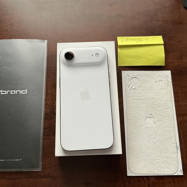 Apple iPhone Air - Unlocked, 256 GB, Cloud White, A3260