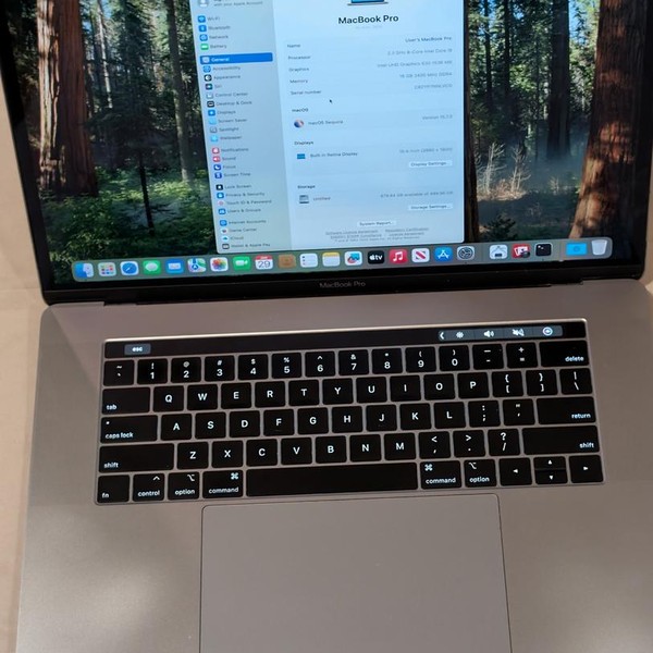 MacBook Pro 2019 - 15 inch - 512 GB, Gray, 16 GB, Intel Core i9