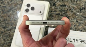 Good
													Apple iPhone 17 Pro Max - Unlocked, Silver, 2 TB, A3257, photo 4 of 7