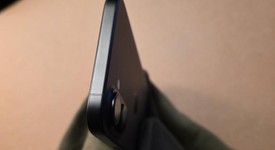 Mint
													Apple iPhone 16 Plus - Verizon, Black, 128 GB, A3082, photo 5 of 9