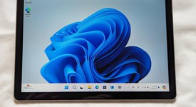 Good
													Microsoft Surface Go 3 - Unlocked, I3, Platinum, 128 GB, 8 GB, photo 1 of 7