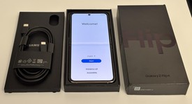 Mint
													Samsung Galaxy Z Flip4 5G - Verizon, Rose Gold, 128 GB, 8 GB, SM-F721U, photo 2 of 4