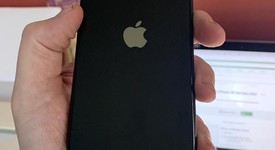Good
													Apple iPhone SE 3rd Gen 2022 - Unlocked, Midnight, 64 GB, A2595, photo 2 of 6