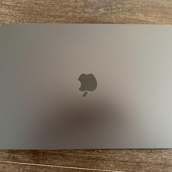 MacBook Pro 2026 - 16 inch (M5) - 2 TB, Space Black, 128 GB, Apple M5 Max 18-core (40-core GPU), Standard Display