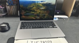 Good
													MacBook Air 2020 - 13" - I3, Silver, 256 GB, 8 GB, photo 1 of 12