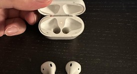 Used
													Apple AirPods 2nd Gen - Lightning Case, photo 3 of 4