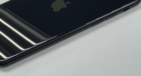 Mint
													Apple iPhone SE 3rd Gen 2022 - Unlocked, Midnight, 64 GB, A2595, photo 4 of 8