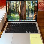 Mint MacBook Pro Late 2023 (M3) - 14 inch - 512 GB, Silver, 18 GB, Apple M3 Pro 11-core, 14-core GPU