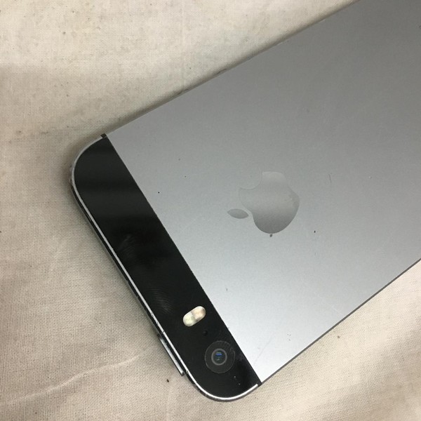 Apple iPhone 5S - Unlocked, Gray, 16 GB, A1533, GSM