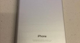 Mint
													Apple iPhone 7 Plus - Unlocked, Silver, 256 GB, A1661, photo 3 of 7