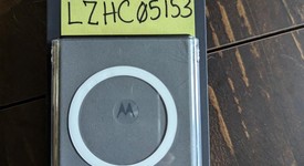Mint
													Motorola Razr (2024) - Unlocked, Gray, 256 GB, 8 GB, photo 5 of 18