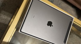 Mint
													Apple iPad 8th Gen - Verizon, Gray, 32 GB, A2428, photo 3 of 16