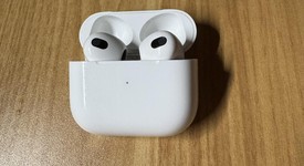 Used
													Apple AirPods 3rd Gen - Lightning Case, photo 2 of 6