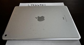Good
													Apple iPad 6th Gen - Wi-Fi, Silver, 32 GB, A1893, photo 2 of 6