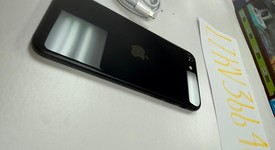 Mint
													Apple iPhone SE 3rd Gen 2022 - Unlocked, Midnight, 64 GB, A2595, photo 4 of 8