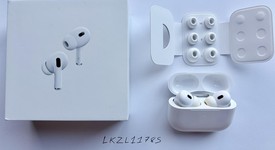 Used
													Apple AirPods Pro 2 - Lightning, photo 1 of 5