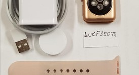 Fair
													Apple Watch Series 3 38mm - Unlocked, Gold, A1860, Aluminum, photo 3 of 4