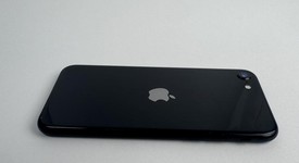 Mint
													Apple iPhone SE 2nd Gen 2020 - Unlocked, Black, 64 GB, A2275, photo 5 of 6