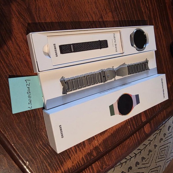 Samsung Galaxy Watch6 Classic - Wi-Fi, Silver, 47mm