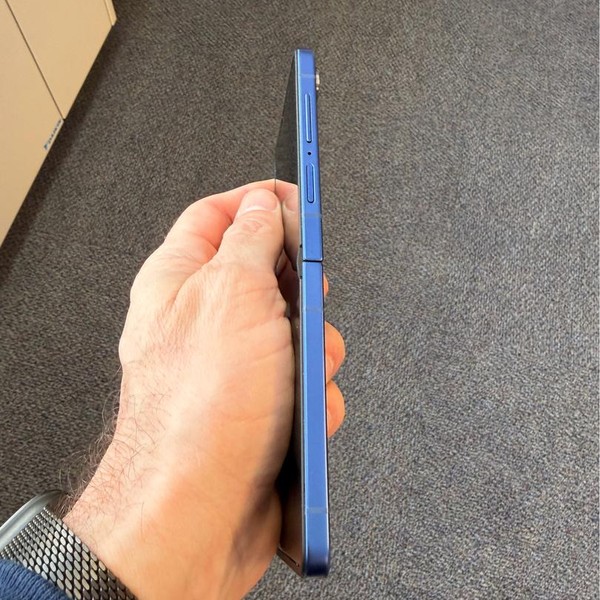 Samsung Galaxy Z Flip7 - Unlocked, 512 GB, Blue Shadow, 12 GB, SM-F766U1