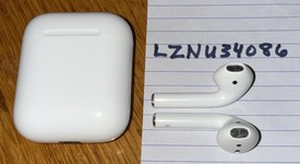 Used
													Apple AirPods 2nd Gen - Lightning Case, photo 4 of 4