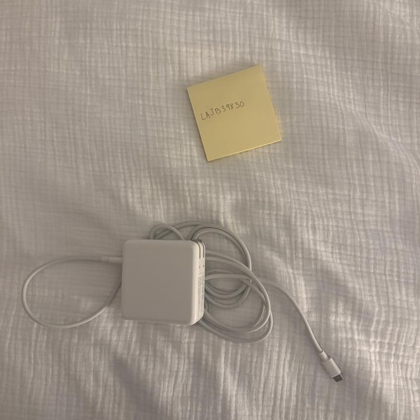 MacBook Air 2020 - 13 inch - 128 GB, Silver, 8 GB, Apple M1