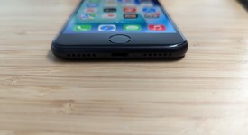 Good
													Apple iPhone SE 3rd Gen 2022 - Unlocked, Midnight, 64 GB, A2595, photo 3 of 13