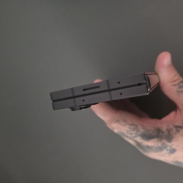 Samsung Galaxy Z Fold6 - Unlocked, 1 TB, Black, 12 GB, SM-F956U1