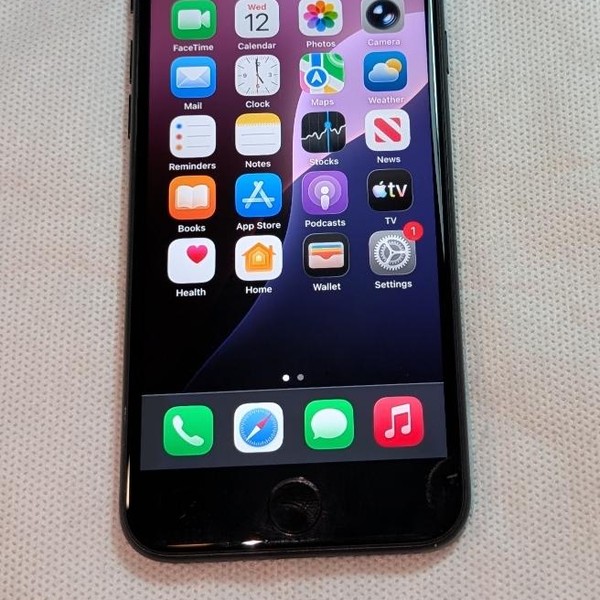 Apple iPhone SE 2nd Gen 2020 - TracFone, 64 GB, Black, A2275