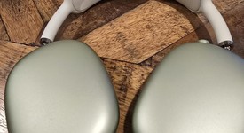 Used
													Apple AirPods Max - Green, photo 1 of 4