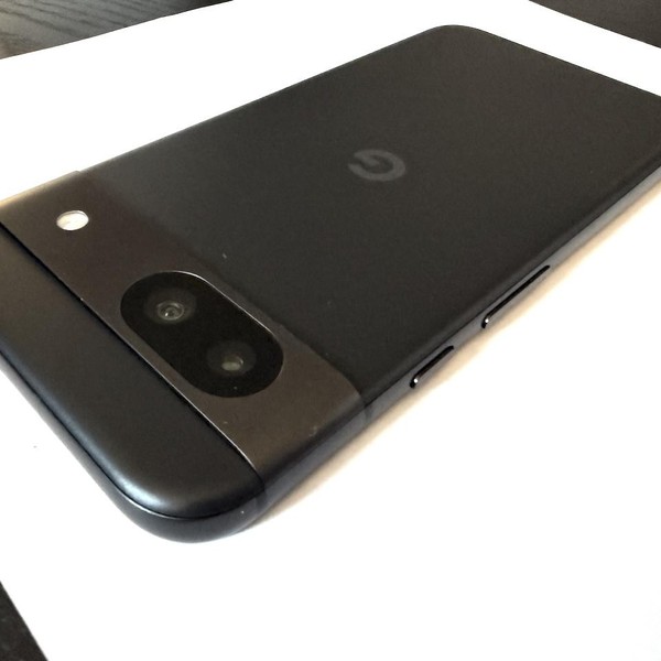 Google Pixel 8a - Unlocked, 128 GB, Obsidian, 8 GB, GKV4X, Sub-6 5G