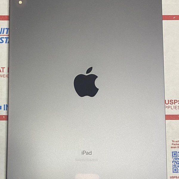 Apple iPad Pro 11 inch 2018 - Unlocked, 64 GB, Gray, A2013