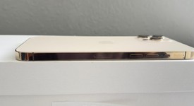 Good
													Apple iPhone 12 Pro Max - Unlocked, Gold, 128 GB, A2342, photo 3 of 8