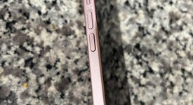 Mint
													Apple iPhone 15 - Unlocked, Pink, 128 GB, A2846, photo 3 of 10