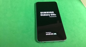 Good
													Samsung Galaxy S10e - Sprint, Black, 128 GB, 6 GB, SM-G970U, photo 2 of 2