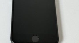 Fair
													Apple iPhone SE 2nd Gen 2020 - Unlocked, Black, 64 GB, A2275, photo 2 of 8
