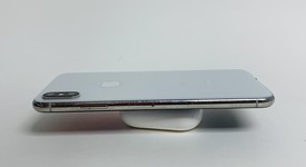 Good
													Apple iPhone Xs Max - Unlocked, Silver, 64 GB, A1921, photo 4 of 9